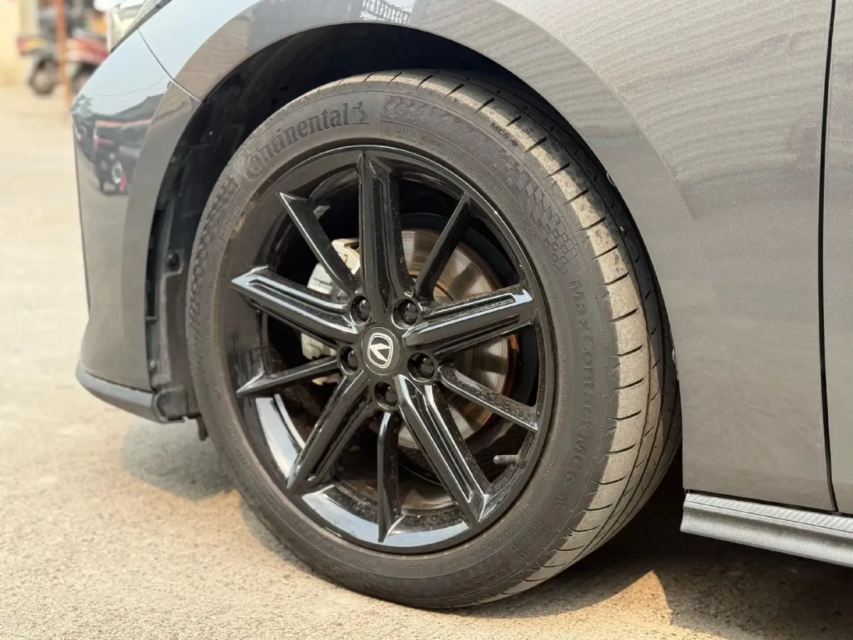 2022 ChangAn UNI-V 1.5T 188HP L4 7DCT,autocango,china used car exporter,china ev exporter,chinese used car exporter,chinese used ev exporter