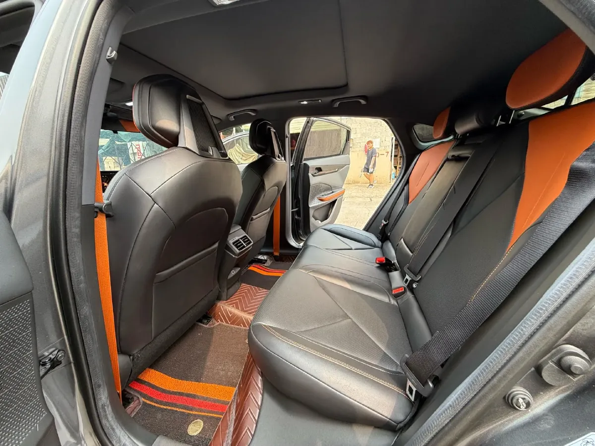 2022 ChangAn UNI-V 1.5T 188HP L4 7DCT,autocango,china used car exporter,china ev exporter,chinese used car exporter,chinese used ev exporter