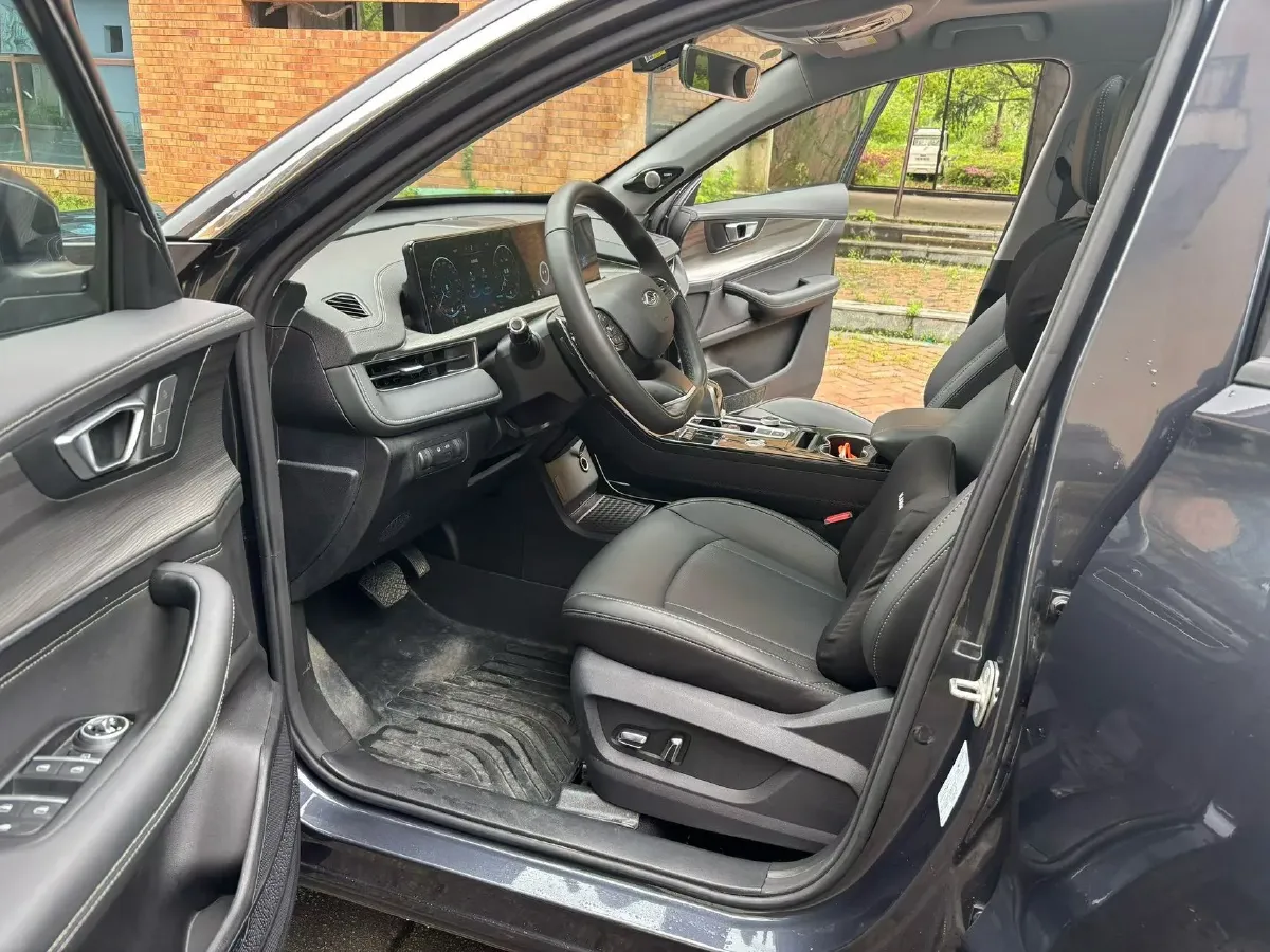 2023 Chery Tiggo 8 Plus 1.6T 197HP L4 7DCT,autocango,china used car exporter,china ev exporter,chinese used car exporter,chinese used ev exporter