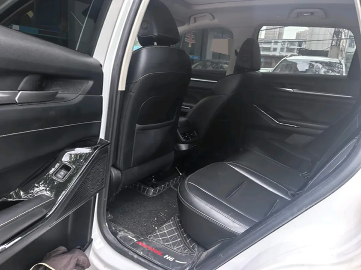 2021 Haval H6 2.0T 211HP L4 7DCT,autocango,china used car exporter,china ev exporter,chinese used car exporter,chinese used ev exporter