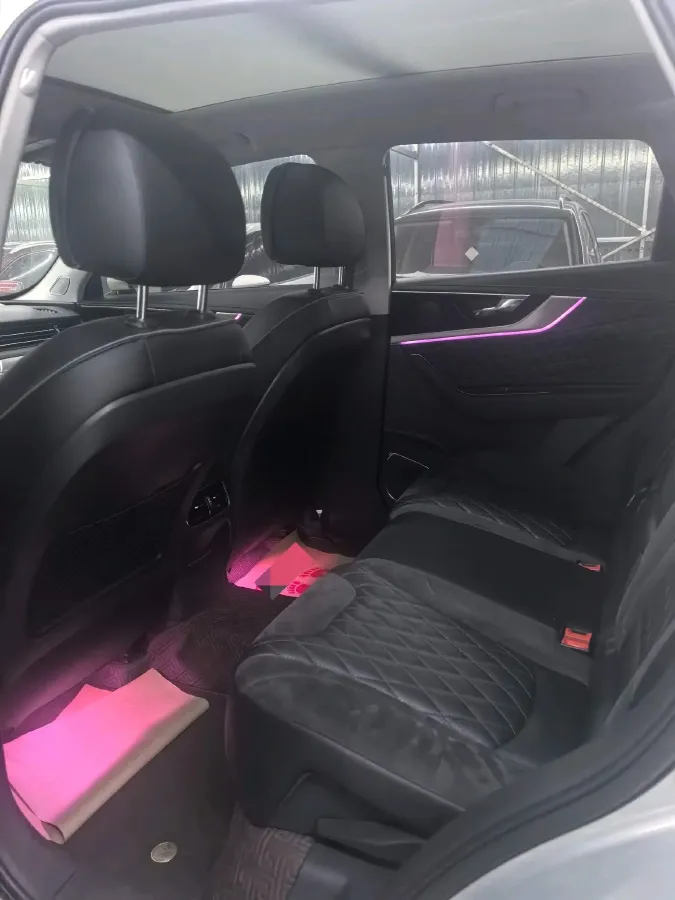 2019 HongQi HS5 2.0T 224HP L4 6AT,autocango,china used car exporter,china ev exporter,chinese used car exporter,chinese used ev exporter