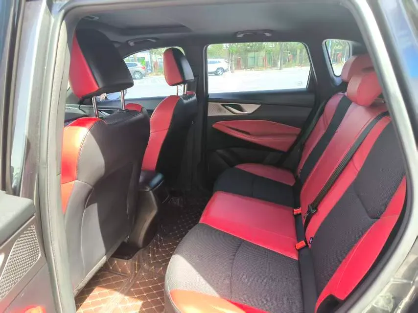 2023 ChangAn CS35 Plus 1.4T 160HP L4 7DCT,autocango,china used car exporter,china ev exporter,chinese used car exporter,chinese used ev exporter