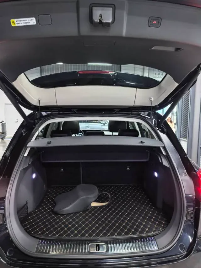 2019 HongQi HS5 2.0T 224HP L4 6AT,autocango,china used car exporter,china ev exporter,chinese used car exporter,chinese used ev exporter