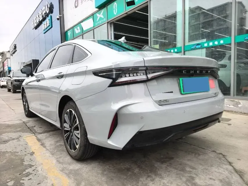 2024 Fulwin FulwinA8 1.5T 156HP L4 1DHT PHEV 18.3KWH,autocango,china used car exporter,china ev exporter,chinese used car exporter,chinese used ev exporter