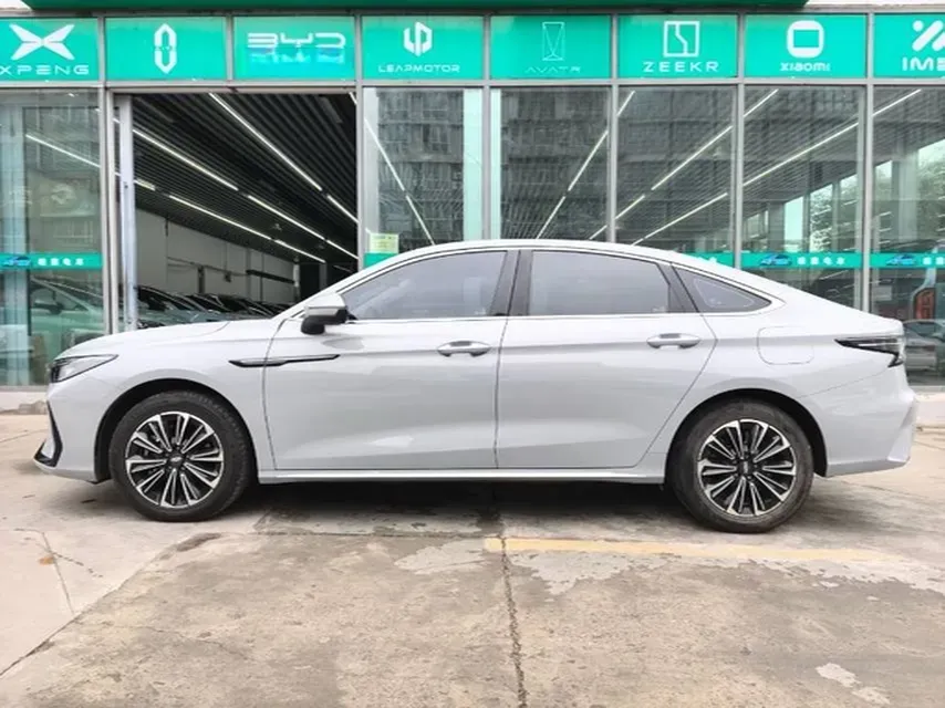 2024 Fulwin FulwinA8 1.5T 156HP L4 1DHT PHEV 18.3KWH,autocango,china used car exporter,china ev exporter,chinese used car exporter,chinese used ev exporter