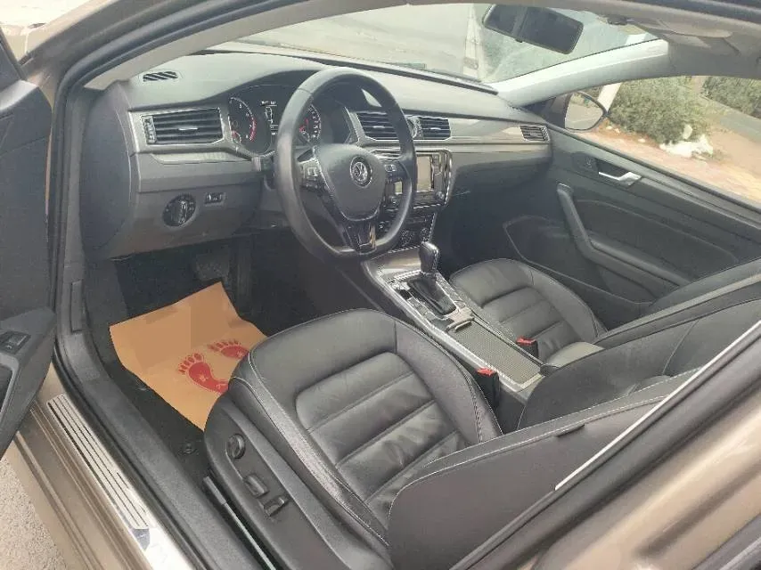 2016 Volkswagen Passat 1.8T 180HP L4 7DCT,autocango,china used car exporter,china ev exporter,chinese used car exporter,chinese used ev exporter