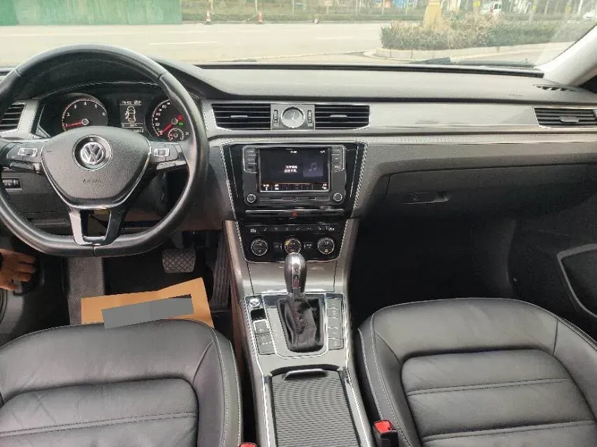 2016 Volkswagen Passat 1.8T 180HP L4 7DCT,autocango,china used car exporter,china ev exporter,chinese used car exporter,chinese used ev exporter
