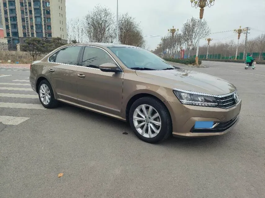 2016 Volkswagen Passat 1.8T 180HP L4 7DCT,autocango,china used car exporter,china ev exporter,chinese used car exporter,chinese used ev exporter