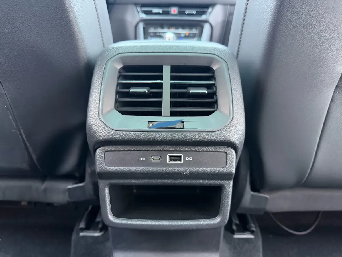 2021 Volkswagen Tharu 1.4T 150HP L4 7DCT,autocango,china used car exporter,china ev exporter,chinese used car exporter,chinese used ev exporter