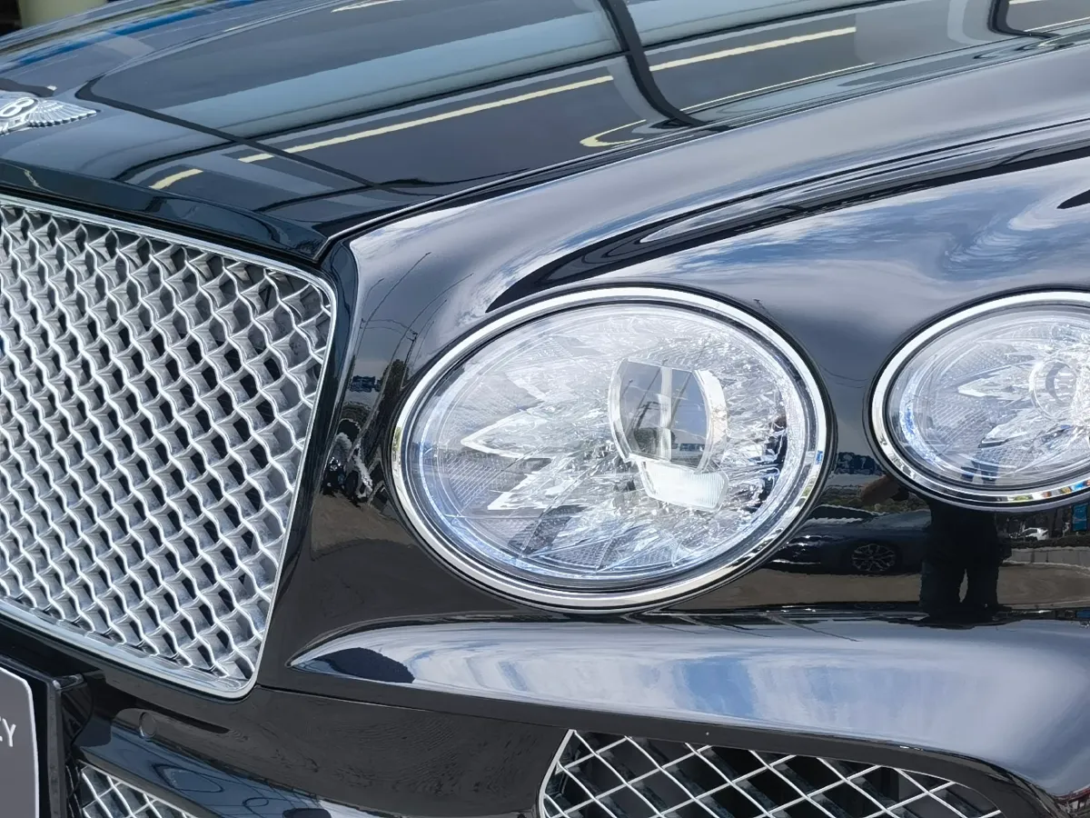 2022 Bentley Bentayga 4.0T 550HP V8 8AT,autocango,china used car exporter,china ev exporter,chinese used car exporter,chinese used ev exporter