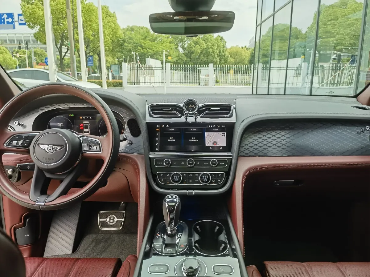 2022 Bentley Bentayga 4.0T 550HP V8 8AT,autocango,china used car exporter,china ev exporter,chinese used car exporter,chinese used ev exporter