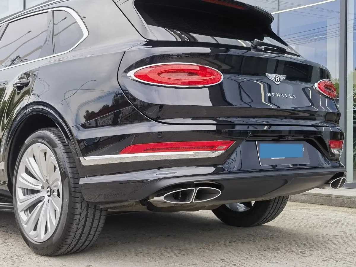 2022 Bentley Bentayga 4.0T 550HP V8 8AT,autocango,china used car exporter,china ev exporter,chinese used car exporter,chinese used ev exporter