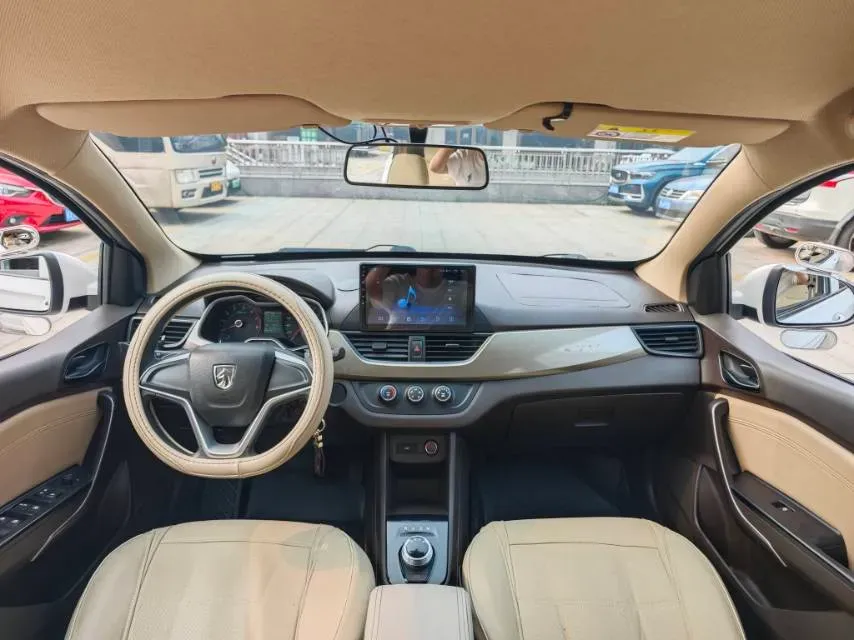 2019 BaoJun 510 1.5L 112HP L4 6MT,autocango,china used car exporter,china ev exporter,chinese used car exporter,chinese used ev exporter