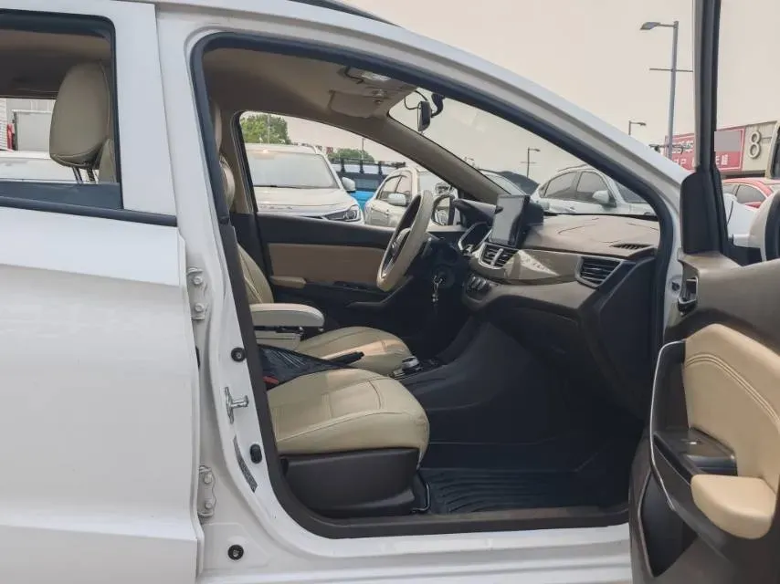 2019 BaoJun 510 1.5L 112HP L4 6MT,autocango,china used car exporter,china ev exporter,chinese used car exporter,chinese used ev exporter