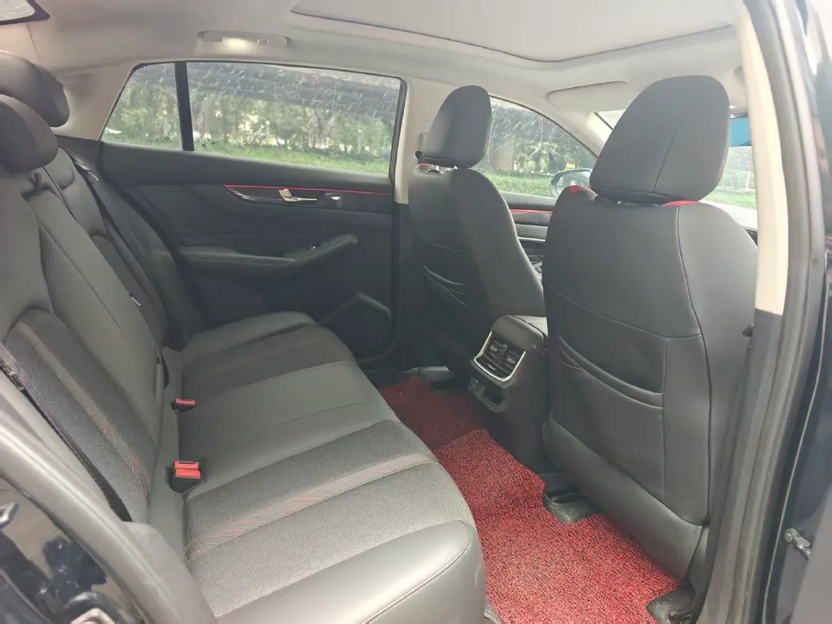 2021 DongFeng Aeolus YiXuan MAX 1.5T 190HP L4 7DCT,autocango,china used car exporter,china ev exporter,chinese used car exporter,chinese used ev exporter