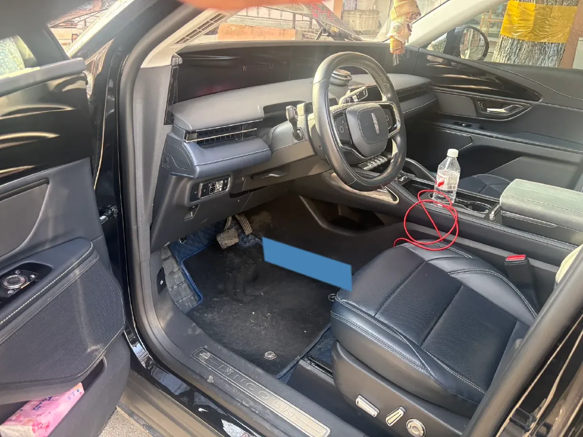 2023 Lincoln Nautilus 2.0T 261HP L4 8AT,autocango,china used car exporter,china ev exporter,chinese used car exporter,chinese used ev exporter