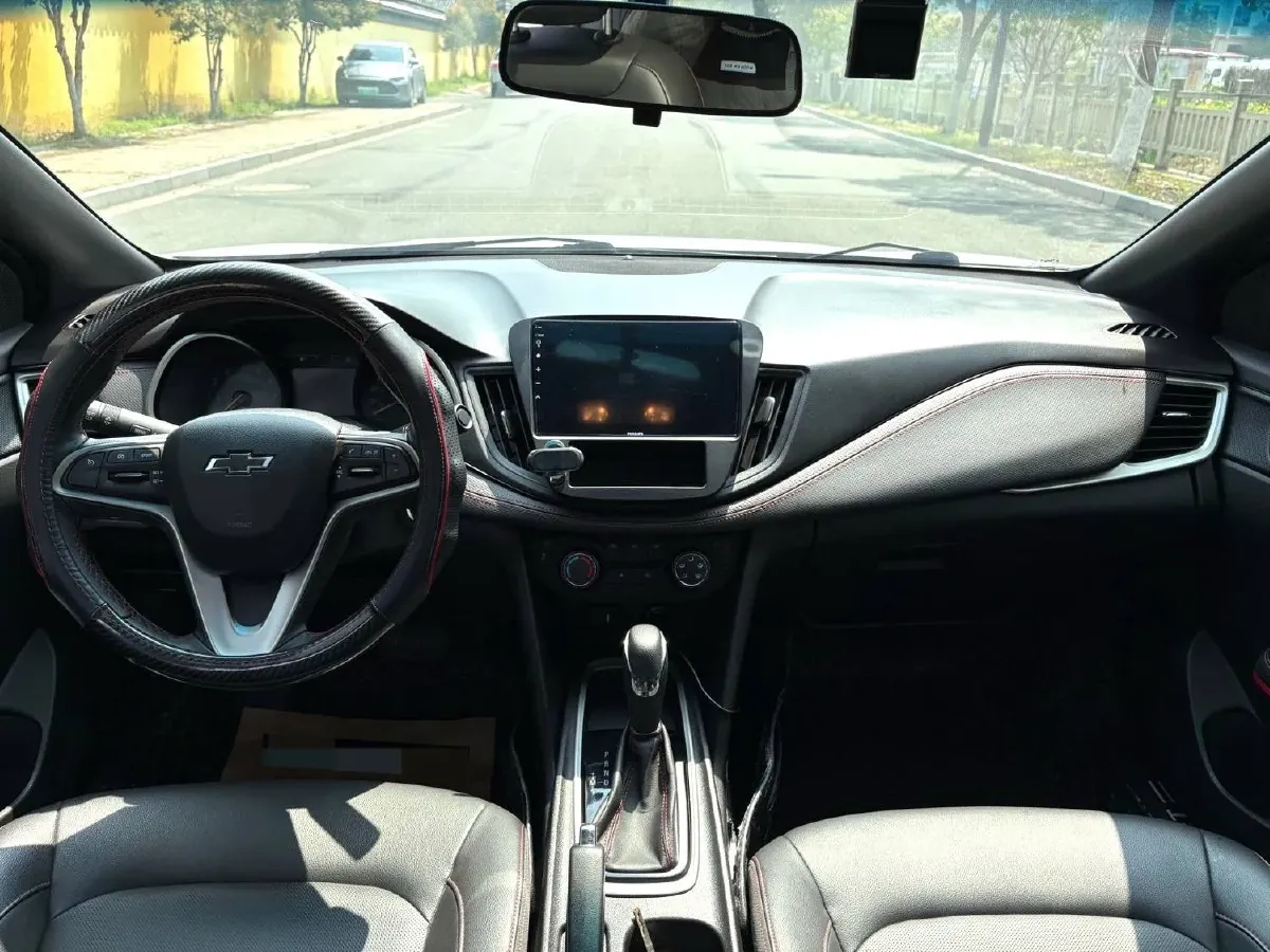 2020 Chevrolet Monza 1.3T 163HP L3 6AT,autocango,china used car exporter,china ev exporter,chinese used car exporter,chinese used ev exporter