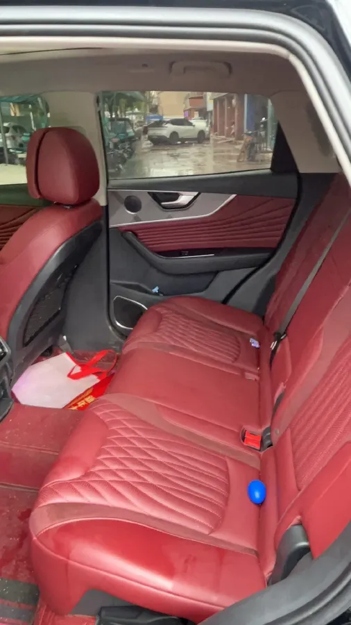 2023 HongQi HS5 2.0T 252HP L4 8AT,autocango,china used car exporter,china ev exporter,chinese used car exporter,chinese used ev exporter