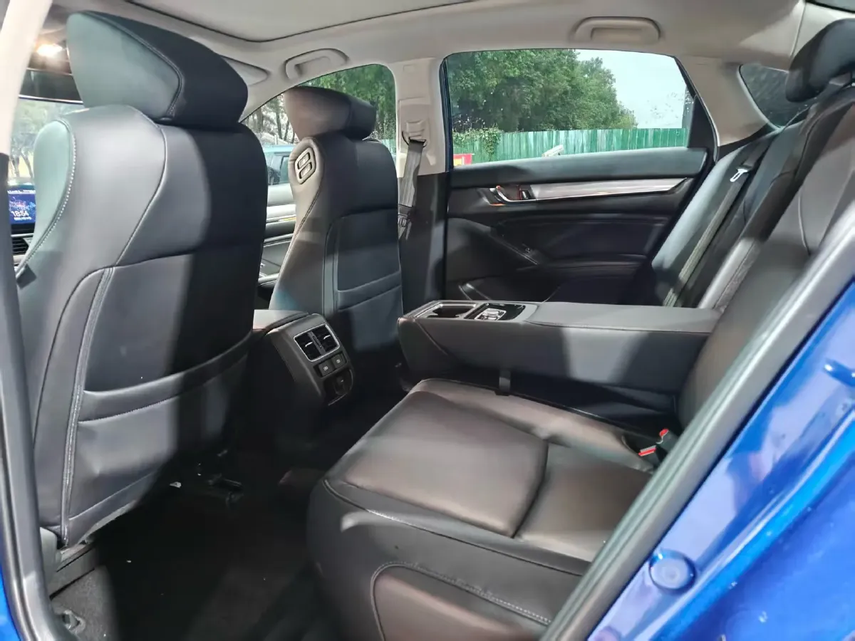 2018 Honda Accord 2.0L 146HP L4 E-CVT Hybrid,autocango,china used car exporter,china ev exporter,chinese used car exporter,chinese used ev exporter