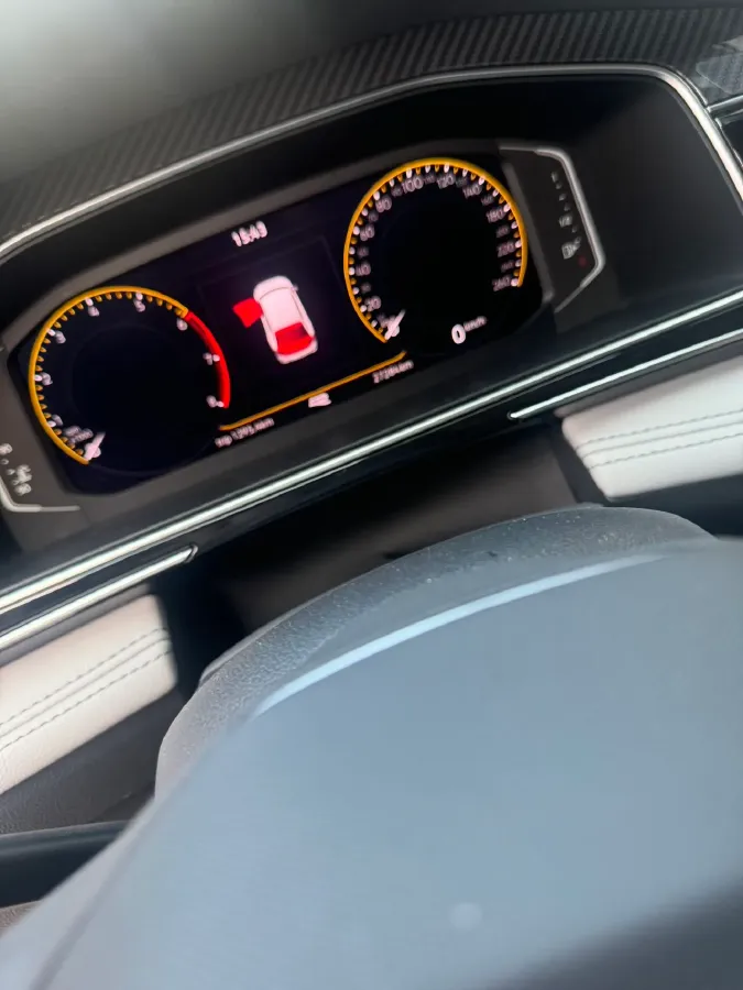 2023 Volkswagen Tiguan L 2.0T 186HP L4 7DCT,autocango,china used car exporter,china ev exporter,chinese used car exporter,chinese used ev exporter