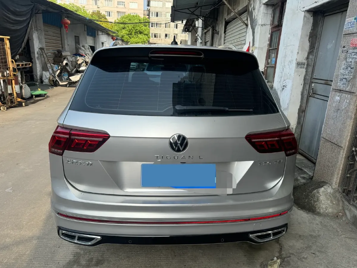 2023 Volkswagen Tiguan L 2.0T 186HP L4 7DCT,autocango,china used car exporter,china ev exporter,chinese used car exporter,chinese used ev exporter