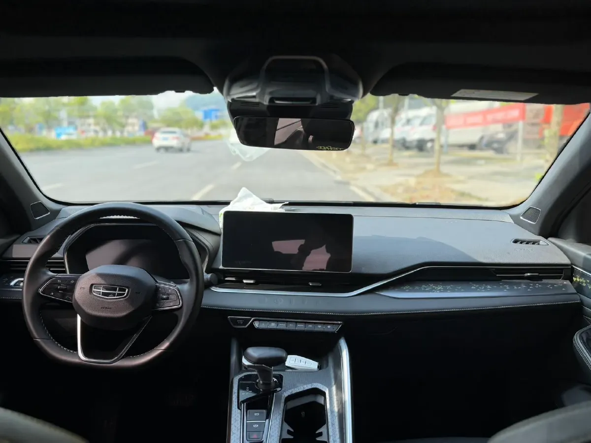 2023 Geely Preface 1.5T 181HP L4 7DCT,autocango,china used car exporter,china ev exporter,chinese used car exporter,chinese used ev exporter