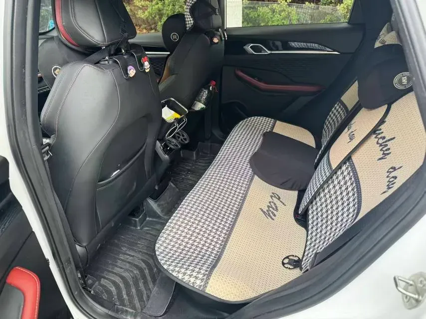 2022 Geely Coolray 1.5T 181HP L4 7DCT,autocango,china used car exporter,china ev exporter,chinese used car exporter,chinese used ev exporter