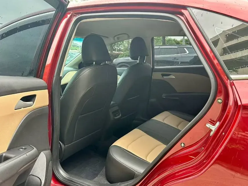 2020 Chevrolet Monza 1.5L 113HP L4 6AT,autocango,china used car exporter,china ev exporter,chinese used car exporter,chinese used ev exporter