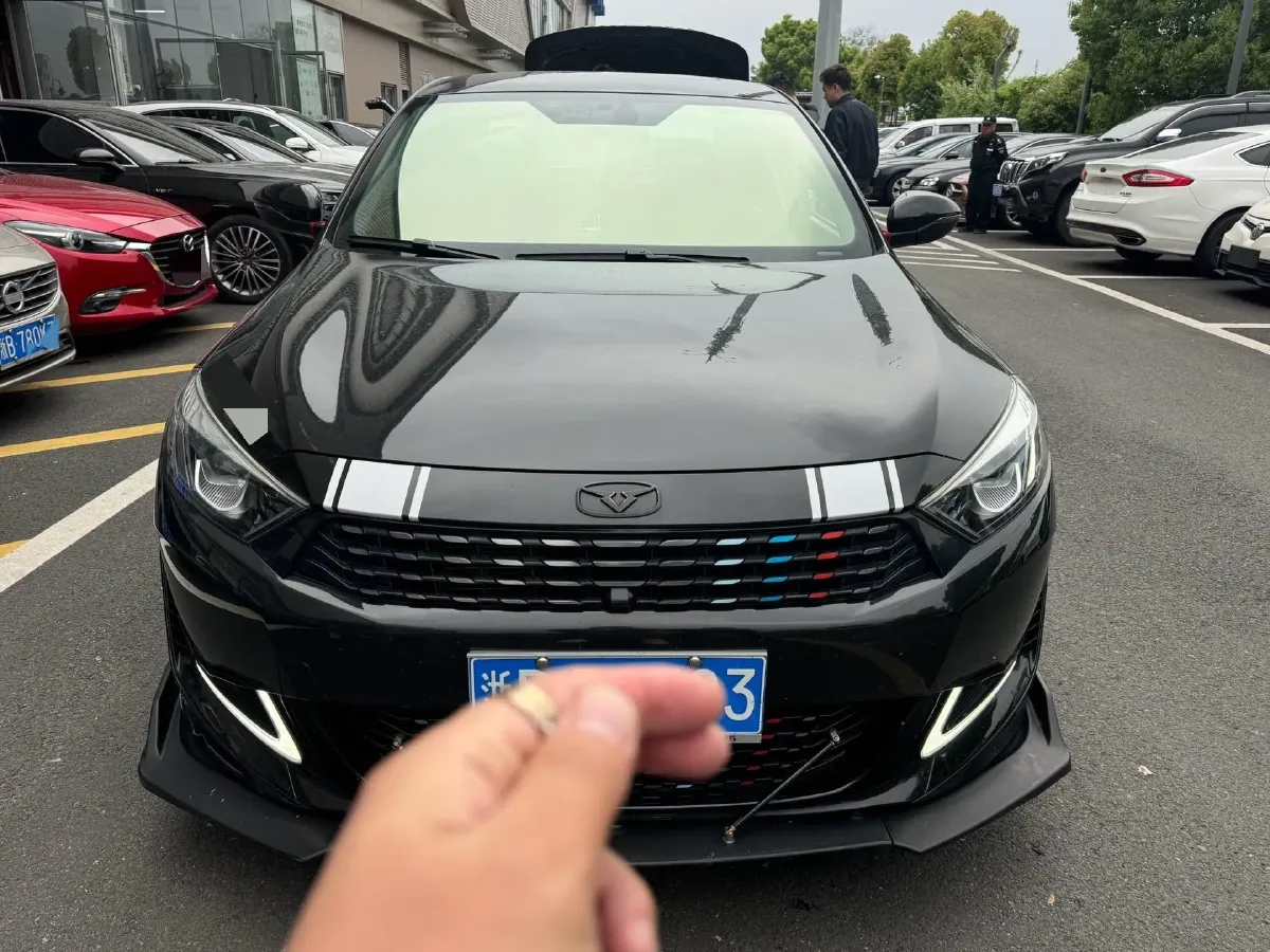 2021 KaiYi XuanDu 1.5T 156HP L4 5MT,autocango,china used car exporter,china ev exporter,chinese used car exporter,chinese used ev exporter