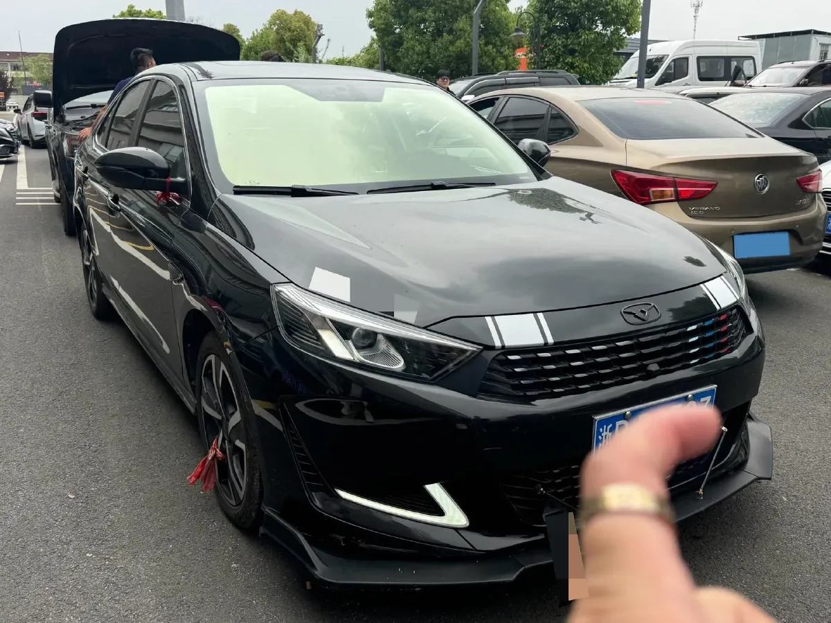 2021 KaiYi XuanDu 1.5T 156HP L4 5MT,autocango,china used car exporter,china ev exporter,chinese used car exporter,chinese used ev exporter