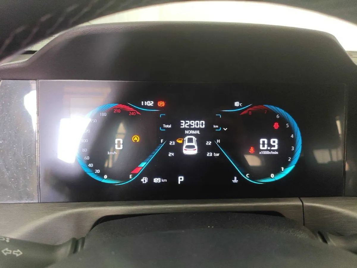 2021 ChangAn CS35 Plus 1.4T 160HP L4 7DCT,autocango,china used car exporter,china ev exporter,chinese used car exporter,chinese used ev exporter