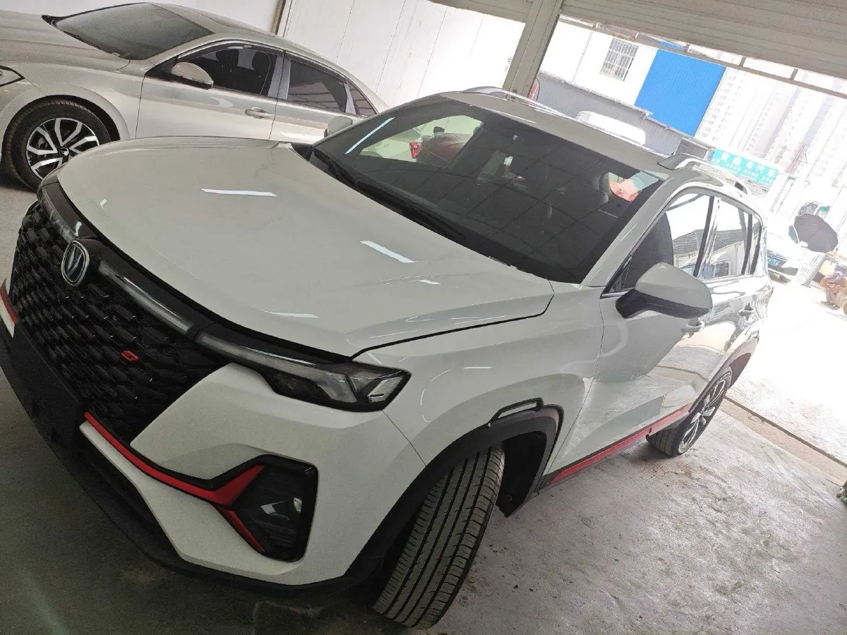 2021 ChangAn CS35 Plus 1.4T 160HP L4 7DCT,autocango,china used car exporter,china ev exporter,chinese used car exporter,chinese used ev exporter