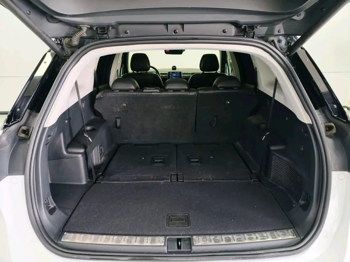 2018 NIO ES8 BEV 70KWH,autocango,china used car exporter,china ev exporter,chinese used car exporter,chinese used ev exporter