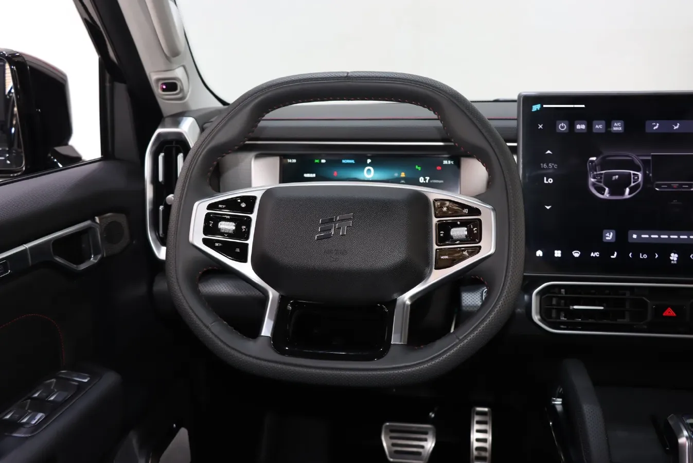 2023 Jetour Traveller 2.0T 254HP L4 8AT,autocango,china used car exporter,china ev exporter,chinese used car exporter,chinese used ev exporter