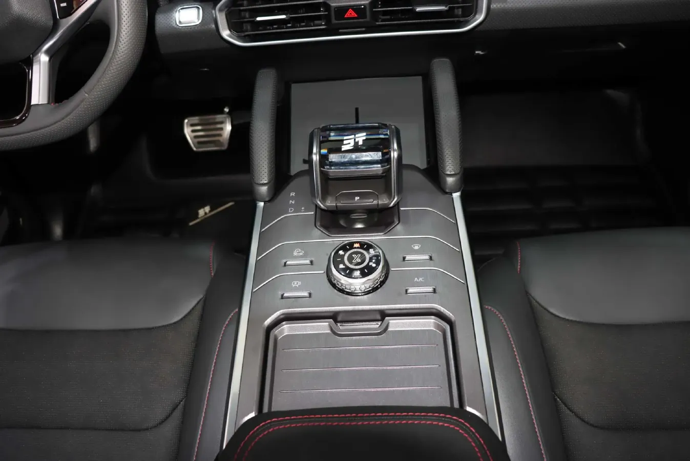 2023 Jetour Traveller 2.0T 254HP L4 8AT,autocango,china used car exporter,china ev exporter,chinese used car exporter,chinese used ev exporter