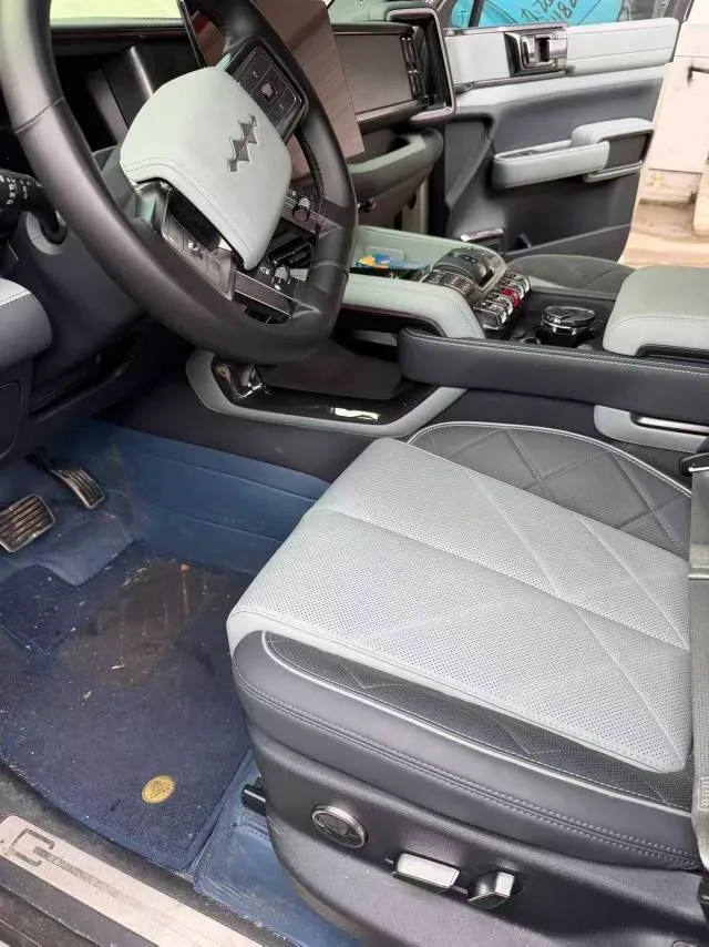 2023 FangChengBao Bao 5 1.5T 194HP L4 E-CVT PHEV 31.8KWH,autocango,china used car exporter,china ev exporter,chinese used car exporter,chinese used ev exporter