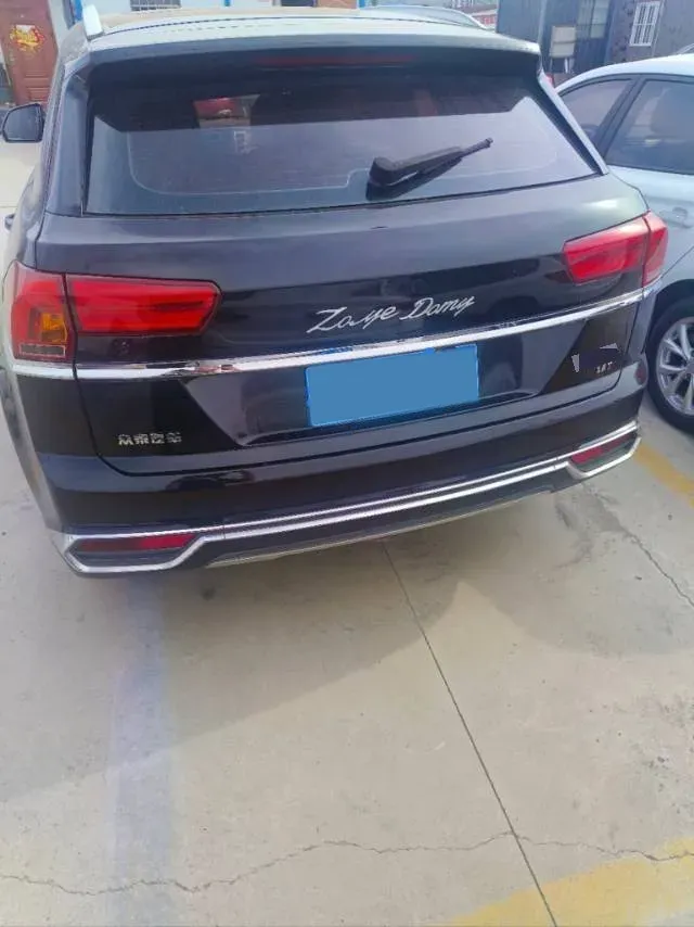 2017 Zotye Damy X7 1.8T 177HP L4 5MT,autocango,china used car exporter,china ev exporter,chinese used car exporter,chinese used ev exporter