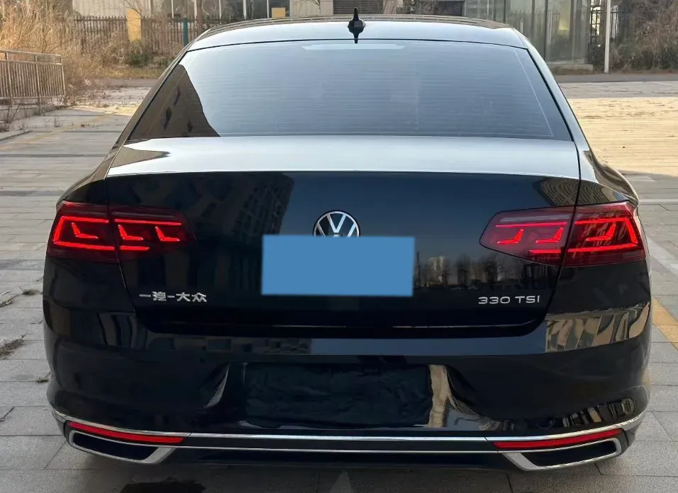 2024 Volkswagen Magotan 2.0T 186HP L4 7DCT,autocango,china used car exporter,china ev exporter,chinese used car exporter,chinese used ev exporter