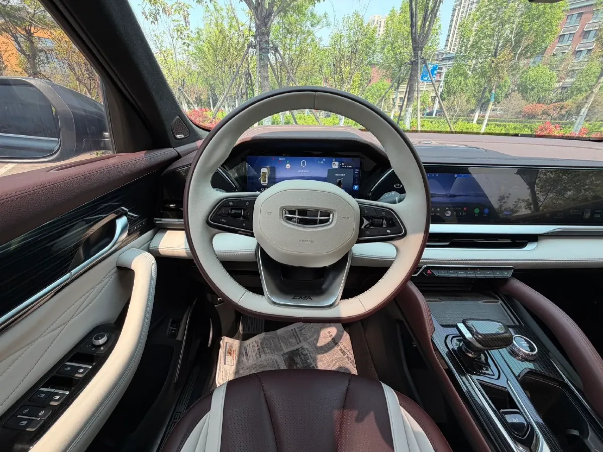 2021 Geely Monjaro 2.0T 218HP L4 7DCT,autocango,china used car exporter,china ev exporter,chinese used car exporter,chinese used ev exporter