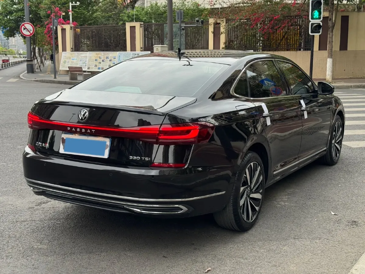 2022 Xpeng P7 BEV 60.2KWH,autocango,china used car exporter,china ev exporter,chinese used car exporter,chinese used ev exporter