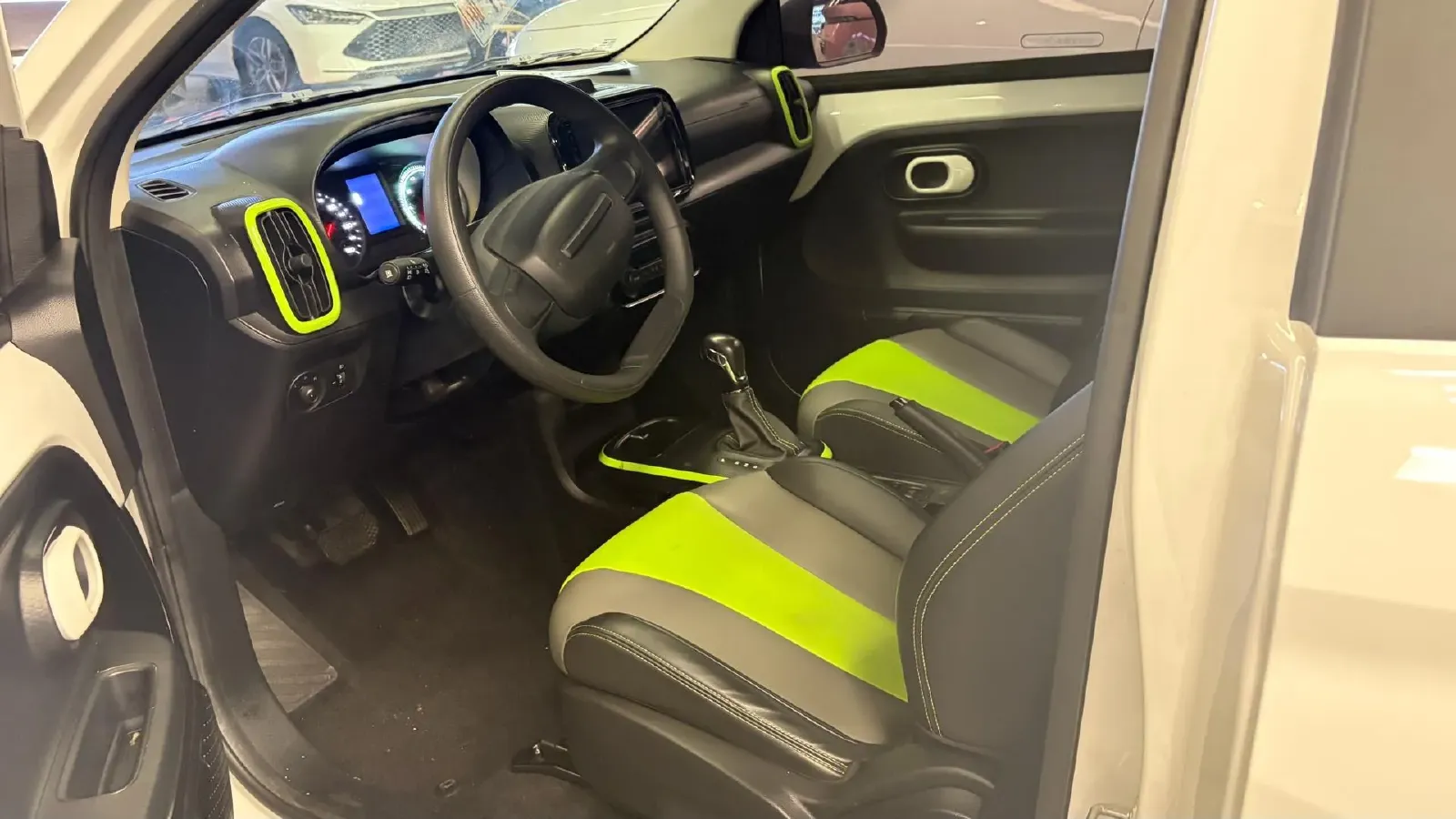 2022 Roewe Clever BEV 29KWH,autocango,china used car exporter,china ev exporter,chinese used car exporter,chinese used ev exporter