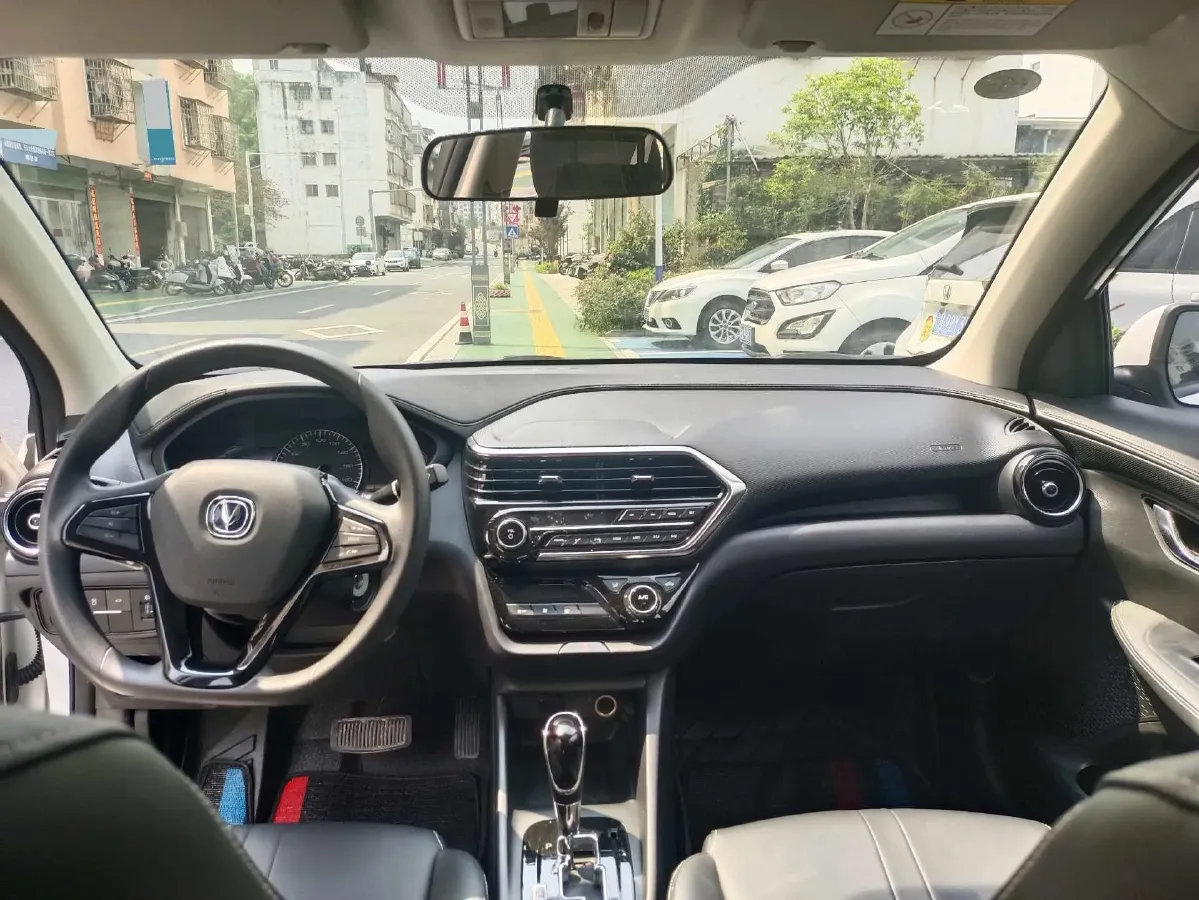 2018 ChangAn Alsvin 1.5L 107HP L4 5DCT,autocango,china used car exporter,china ev exporter,chinese used car exporter,chinese used ev exporter