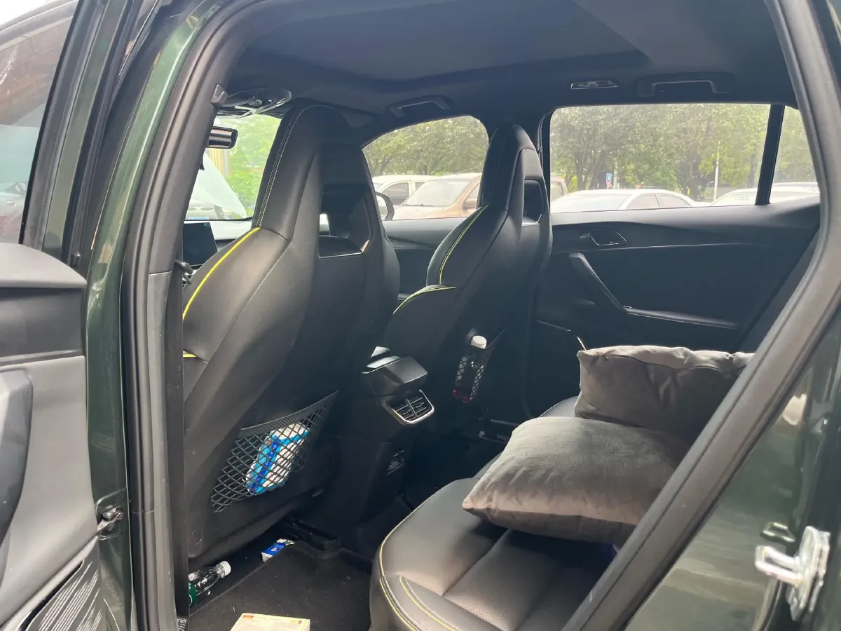 2023 LYNK&CO 06 1.5T 181HP L4 7DCT,autocango,china used car exporter,china ev exporter,chinese used car exporter,chinese used ev exporter