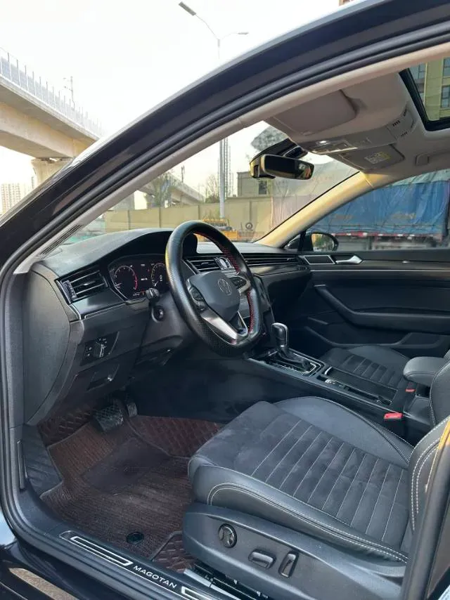 2020 Volkswagen Magotan 2.0T 186HP L4 7DCT,autocango,china used car exporter,china ev exporter,chinese used car exporter,chinese used ev exporter