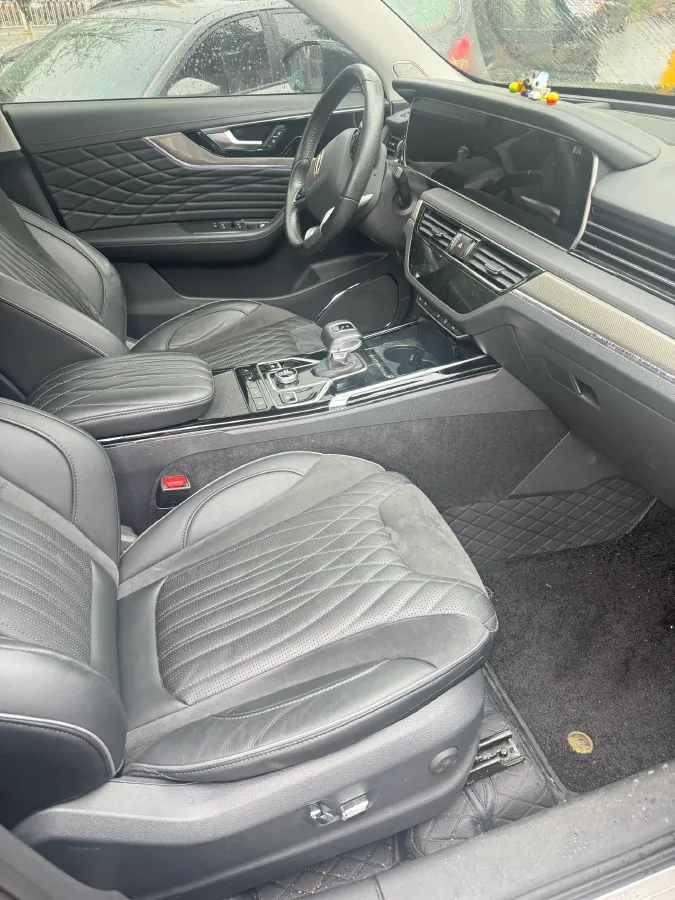 2022 HongQi HS5 2.0T 224HP L4 6AT,autocango,china used car exporter,china ev exporter,chinese used car exporter,chinese used ev exporter