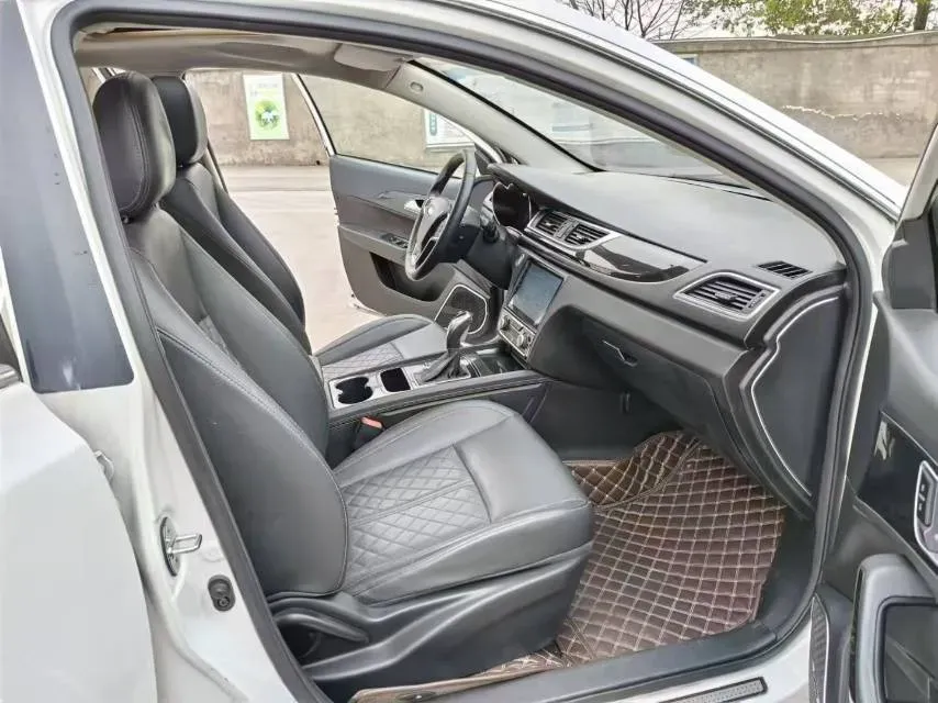 2016 Zotye Z500 1.5T 150HP L4 CVT,autocango,china used car exporter,china ev exporter,chinese used car exporter,chinese used ev exporter