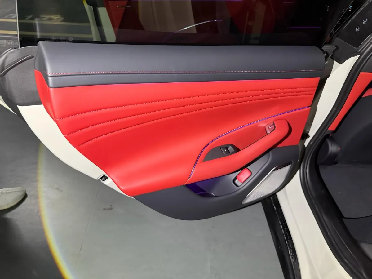 2026 Avatr 07 1.5T 156HP L4 REEV,autocango,china used car exporter,china ev exporter,chinese used car exporter,chinese used ev exporter