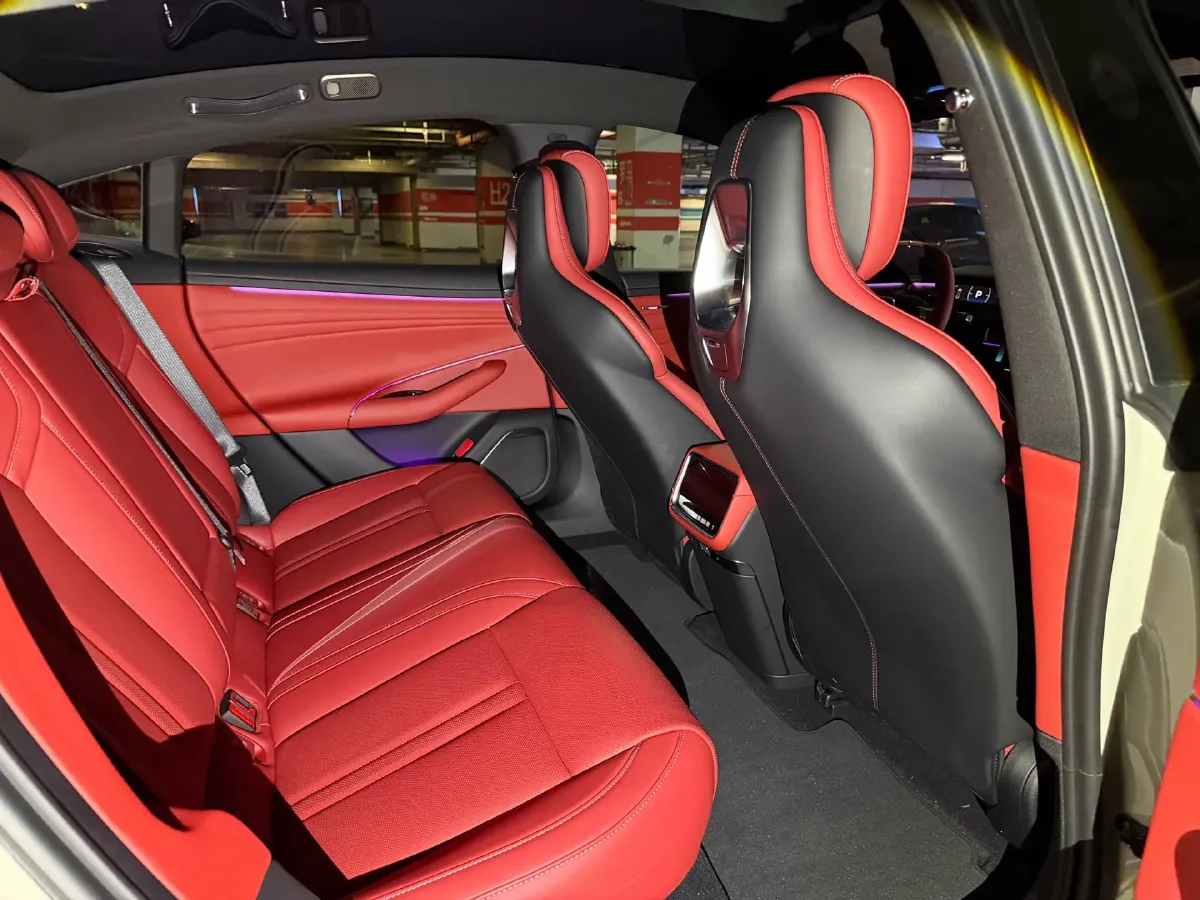 2026 Avatr 07 1.5T 156HP L4 REEV,autocango,china used car exporter,china ev exporter,chinese used car exporter,chinese used ev exporter