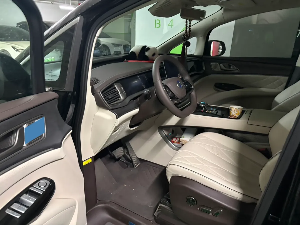 2024 Denza D9 1.5T 139HP L4 E-CVT PHEV 40KWH,autocango,china used car exporter,china ev exporter,chinese used car exporter,chinese used ev exporter