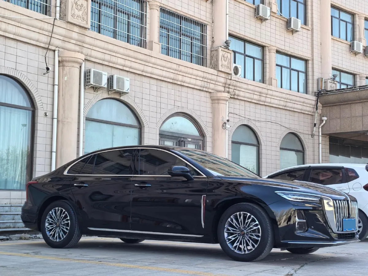 2022 HongQi H5 1.5T 169HP L4 7DCT,autocango,china used car exporter,china ev exporter,chinese used car exporter,chinese used ev exporter